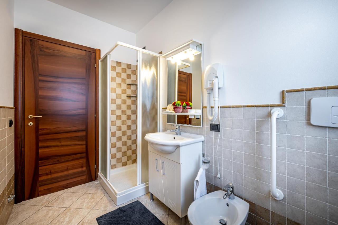 Casa Vacanze Arianna Rosia Buitenkant foto